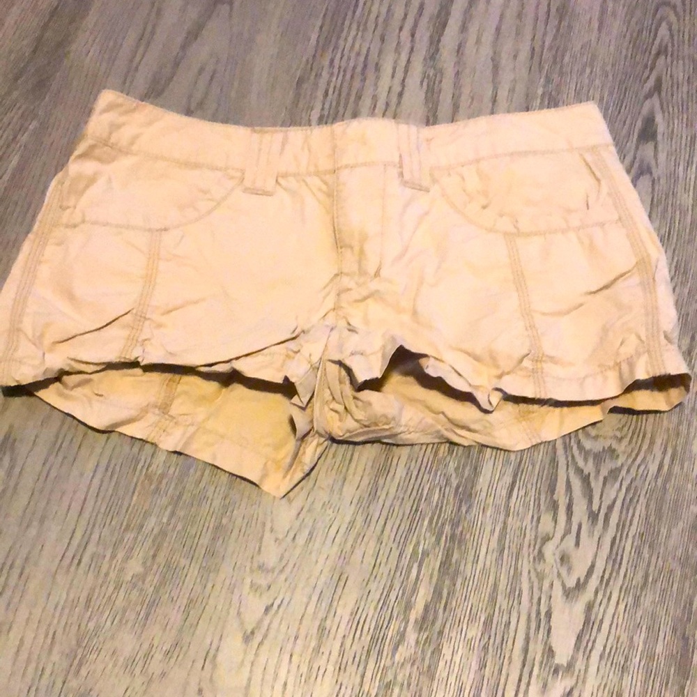 Express Tan Shorts with zipper detailed pockets